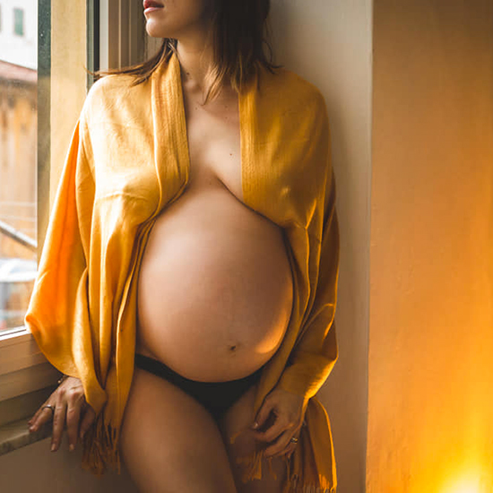 09-pregnant-woman.jpg